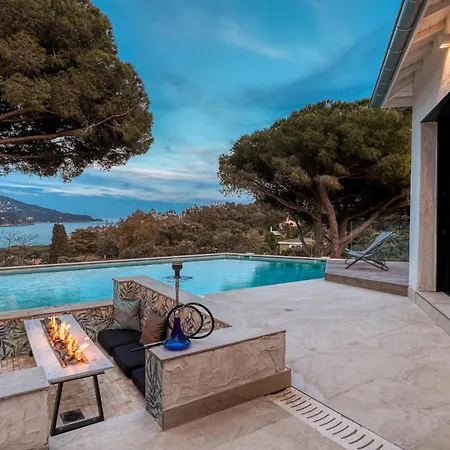 Climatisee Au Lavandou Avec Vue Avec Piscine Chauffee * Le Lavandou